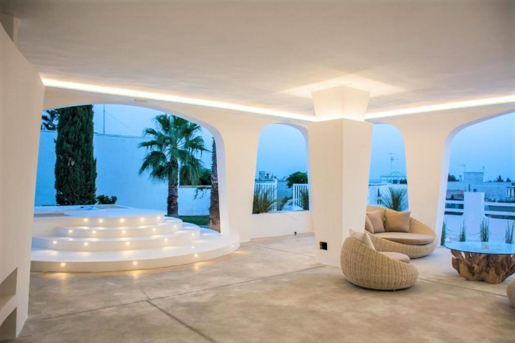 B&B Valentino Luxury Rooms By Salentolimit Порто-Чезарео Экстерьер фото